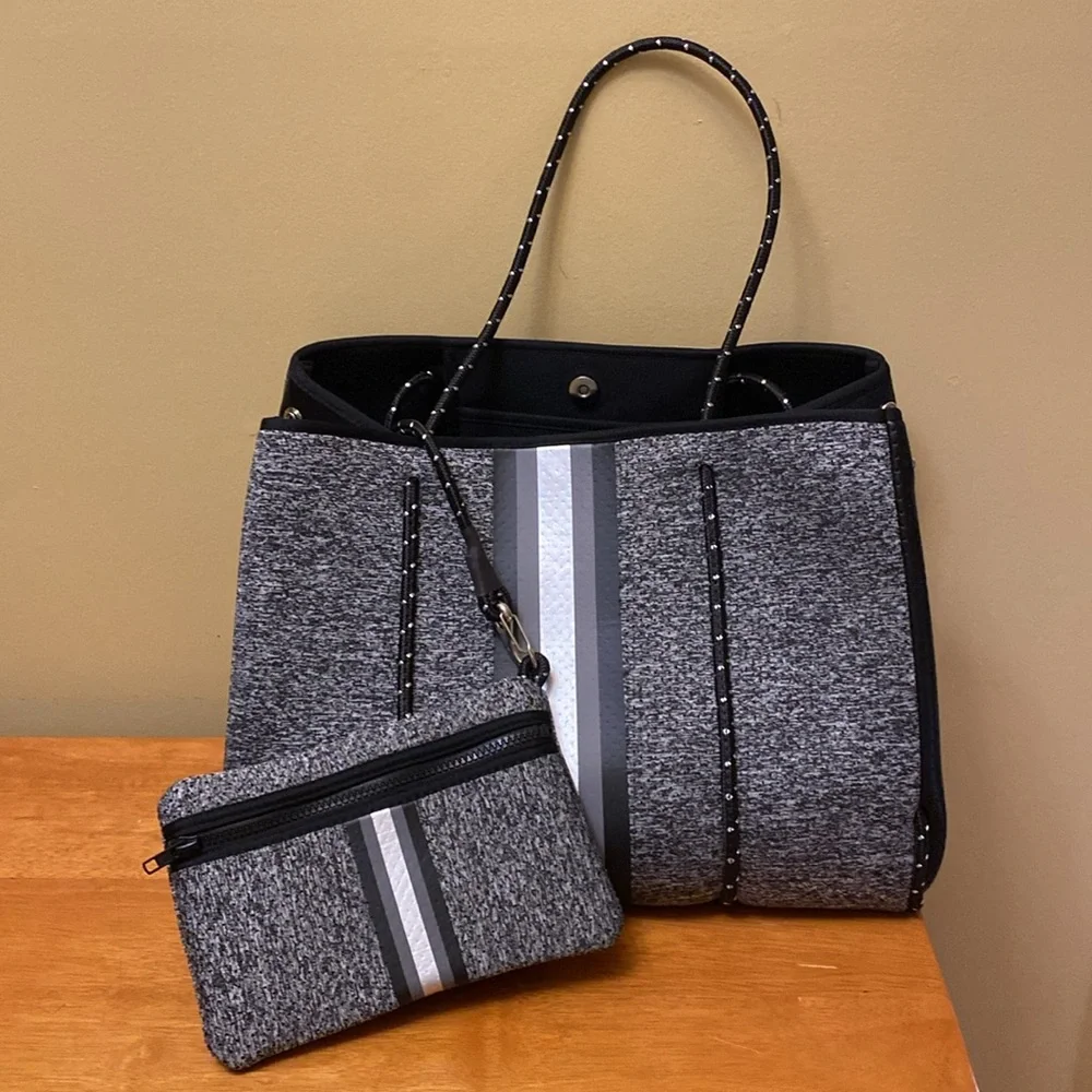 Haute Shore | The Greyson Tote - Picture 3 of 12